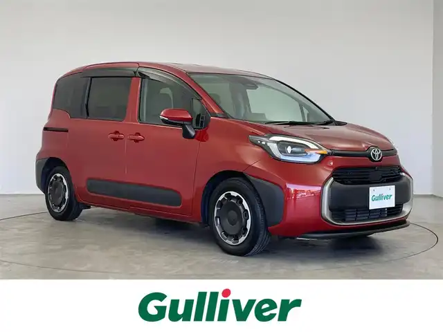 トヨタ シエンタ ハイブリッド Z 埼玉県 2022(令4)年 3万km スカーレットメタリック 純正ナビ（10.5インチ）/→Bluetooth、USB、TV、AM、FM、Miracast/シートヒーター/ステアリングヒーター/オートライト/オートハイビーム/両側パワースライドドア/100V充電/レーダークルーズコントロール/BSM/ハンズフリーデュアルパワースライドドア/エレクトロシフトマチック/後席用サンシェード/トヨタセーフティセンス