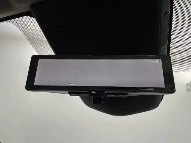 日産 セレナ e－パワー ハイウェイスター V 鹿児島県 2025(令7)年 0.1千km プリズムホワイト e-POWER　/置くだけ充電/両側電動スライドドア/フルセグ/BT/カープレイ/アンドロイドオート/純正フリップダウンモニター/ヘッドランプオートレベライザー+/アダプティブLEDヘッドライトシステム/インテリジェント アラウンドビューモニター/インテリジェント ルームミラー/アドバンスドドライブアシストディスプレイ（12.3インチカラーディスプレイ）/統合型インターフェースディスプレイ/ワイヤレス充電器+6スピーカー/NissanConnectナビゲーションシステム/（地デジ内蔵）車載通信ユニット/ETC2.0ユニット（ビルトインタイプ）/ドライブレコーダー（前後セット）/プロパイロット（ナビリンク機能付）/プロパイロット緊急停止支援システム付/SOSコール（488後席専用モニターHDMI NissanConnectナビ付車用(