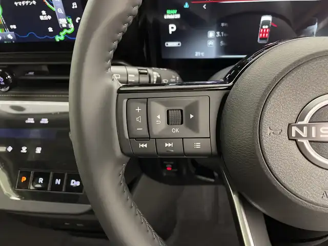 日産 セレナ e－パワー ハイウェイスター V 鹿児島県 2025(令7)年 0.1千km プリズムホワイト e-POWER　/置くだけ充電/両側電動スライドドア/フルセグ/BT/カープレイ/アンドロイドオート/純正フリップダウンモニター/ヘッドランプオートレベライザー+/アダプティブLEDヘッドライトシステム/インテリジェント アラウンドビューモニター/インテリジェント ルームミラー/アドバンスドドライブアシストディスプレイ（12.3インチカラーディスプレイ）/統合型インターフェースディスプレイ/ワイヤレス充電器+6スピーカー/NissanConnectナビゲーションシステム/（地デジ内蔵）車載通信ユニット/ETC2.0ユニット（ビルトインタイプ）/ドライブレコーダー（前後セット）/プロパイロット（ナビリンク機能付）/プロパイロット緊急停止支援システム付/SOSコール（488後席専用モニターHDMI NissanConnectナビ付車用(