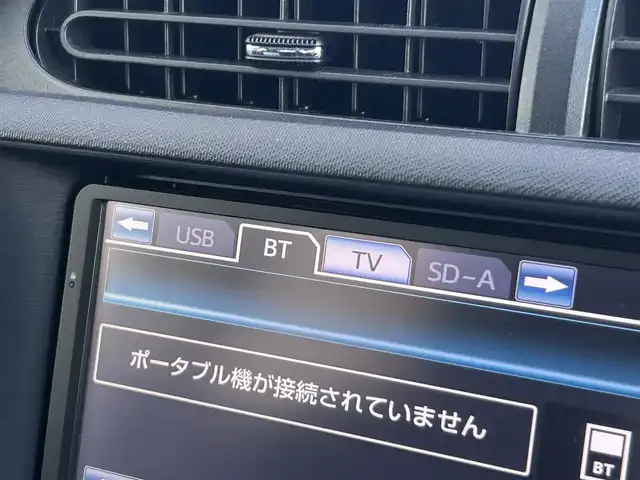 トヨタ アクア S 静岡県 2012(平24)年 5.3万km ブラックマイカ 純正7インチナビ/（USB/BT/CD/FM/AM/SD/HDD）/フルセグTV/バックカメラ/ETC/オートライト/シートヒーター/スマートキー/プッシュスタート/スペアタイヤ/オートエアコン/純正16AW