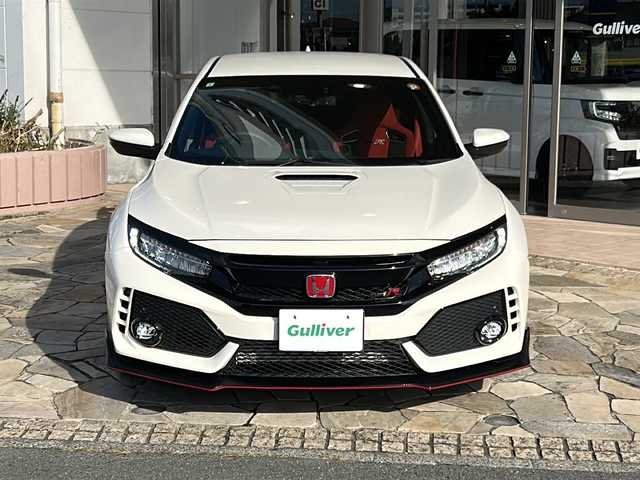 ホンダ シビック タイプR 静岡県 2019(令1)年 1.3万km 白 ワンオーナー/純正ナビ/（FM/AM/フルセグ/SD/ipod/Bluetooth/AUX/USB）/主要装備/・バックカメラ/・純正フルエアロパーツ/・ドライブレコーダー/・クルーズコントロール/・ブレーキホールド/・ステアリングリモコン/・ETC/・純正フロアマット/・純正アルミホイール/・LEDヘッドライト/・スマートキー/・スペアキー×１