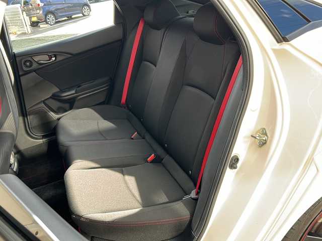 ホンダ シビック タイプR 静岡県 2019(令1)年 1.3万km 白 ワンオーナー/純正ナビ/（FM/AM/フルセグ/SD/ipod/Bluetooth/AUX/USB）/主要装備/・バックカメラ/・純正フルエアロパーツ/・ドライブレコーダー/・クルーズコントロール/・ブレーキホールド/・ステアリングリモコン/・ETC/・純正フロアマット/・純正アルミホイール/・LEDヘッドライト/・スマートキー/・スペアキー×１