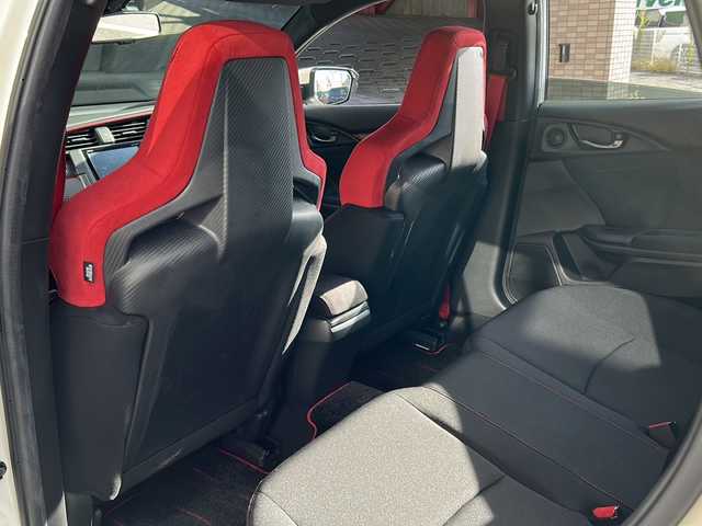 ホンダ シビック タイプR 静岡県 2019(令1)年 1.3万km 白 ワンオーナー/純正ナビ/（FM/AM/フルセグ/SD/ipod/Bluetooth/AUX/USB）/主要装備/・バックカメラ/・純正フルエアロパーツ/・ドライブレコーダー/・クルーズコントロール/・ブレーキホールド/・ステアリングリモコン/・ETC/・純正フロアマット/・純正アルミホイール/・LEDヘッドライト/・スマートキー/・スペアキー×１