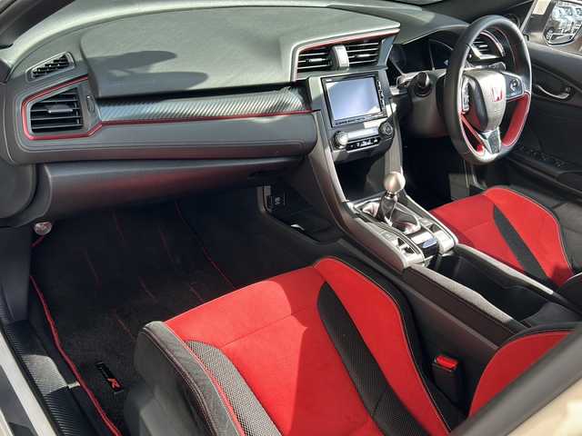 ホンダ シビック タイプR 静岡県 2019(令1)年 1.3万km 白 ワンオーナー/純正ナビ/（FM/AM/フルセグ/SD/ipod/Bluetooth/AUX/USB）/主要装備/・バックカメラ/・純正フルエアロパーツ/・ドライブレコーダー/・クルーズコントロール/・ブレーキホールド/・ステアリングリモコン/・ETC/・純正フロアマット/・純正アルミホイール/・LEDヘッドライト/・スマートキー/・スペアキー×１