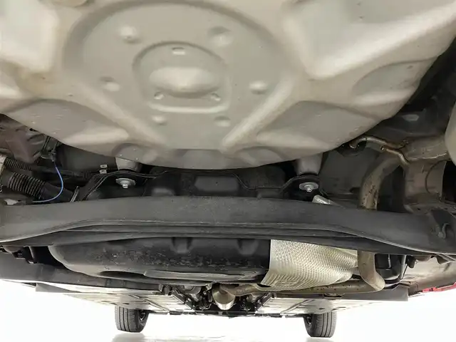 トヨタ ヤリス ハイブリッド 福島県 2021(令3)年 6.2万km ブラック/コーラルクリスタルシャイン トヨタセーフティセンス/・プリクラッシュセーフティ/・レーントレーシングアシスト/・レーンディパーチャーアラート/・ロードサインアシスト/・レーダークルーズコントロール/・オートマチックハイビーム/ブラインドスポットモニター/クリアランスソナー/リアクロストラフィックアラート/パーキングサポートブレーキ/純正ディスプレイオーディオ/・BT/USB/AM/FM/Miracast/・コネクティッドナビ/・バックカメラ/ステアリングリモコン/シートヒーター/電格ミラー/・ウィンカーミラー/プッシュスタート/・スマートキー/LEDヘッドライト/・オートライト/純正フロアマット/寒冷地仕様/ドアバイザー