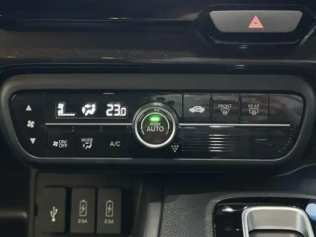 ホンダ Ｎ ＢＯＸ カスタム G L ターボ ホンダセンシング 島根県 2019(令1)年 1.5万km プラチナホワイトパール 登録時走行距離14436km/Gathersナビ(Bluetooth・AM・FM・CD・DVD)/フルセグTV/バックカメラ/ホンダセンシング/・衝突被害軽減ブレーキ/・誤発進抑制機能/・後方誤発進抑制機能/・歩行者事故低減ステアリング/・車線維持支援システム/・アダプティブクルーズコントロール/・先行車発進お知らせ機能/コーナーセンサー/ドライブレコーダー/ETC/プラズマクラスター技術搭載フルオートエアコン/両側パワースライドドア/前席エアバッグ/サイドカーテンエアバッグ/アレルクリーンシート/ブラック塗装純正15インチAW/パドルシフト/LEDヘッドライト/オートハイビーム/フォグランプ/禁煙車