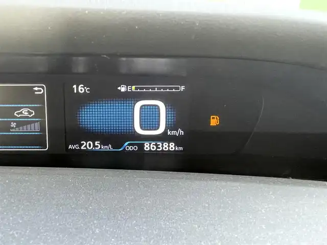 トヨタ プリウス S 埼玉県 2016(平28)年 8.7万km グレーマイカM 純正９型ナビTV/バックカメラ/ビルトインETC/LEDヘッドライト/レーダークルーズコントロール/衝突軽減ブレーキ/プッシュスタート/スマートキー