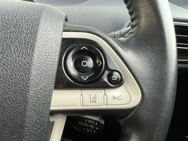 トヨタ プリウス S 埼玉県 2016(平28)年 8.7万km グレーマイカM 純正９型ナビTV/バックカメラ/ビルトインETC/LEDヘッドライト/レーダークルーズコントロール/衝突軽減ブレーキ/プッシュスタート/スマートキー