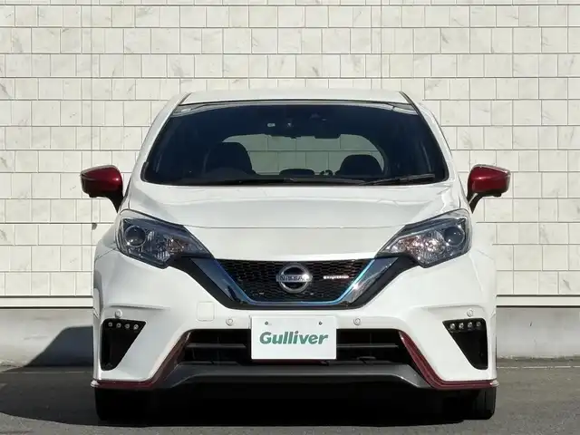 日産 ノート 岩手県 2020(令2)年 1.8万km ブリリアントホワイトパール 禁煙車/nismoシート/全方位カメラ/追従型クルーズコントロール/デジタルインナーミラー/純正ナビ/→フルセグTV/Bluetooth/CD/DVD/FM/AM/バックカメラ/ステアリングスイッチ/レーンキープアシスト/衝突軽減システム/横滑り防止装置/前後コーナーセンサー/オートライト/LEDヘッドライト/LEDフォグライト/〇プッシュスタート/〇電動格納ミラー/〇ウィンカーミラー/〇ドアバイザー/〇フロアマット/〇シガーソケット/〇スマートキー/〇スペアキー/純正前後ドライブレコーダー/ETC