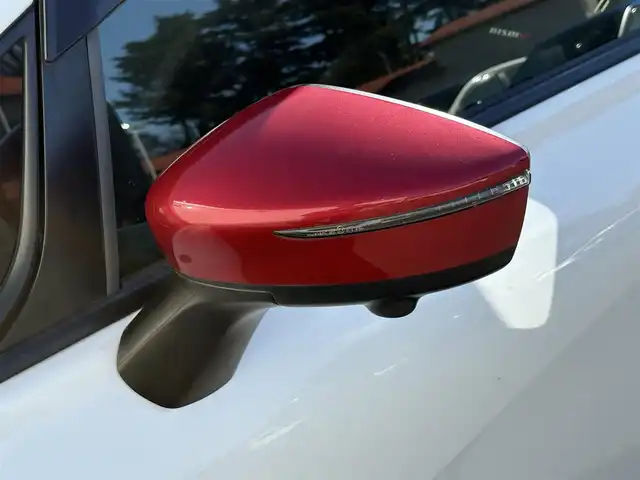 日産 ノート 岩手県 2020(令2)年 1.8万km ブリリアントホワイトパール 禁煙車/nismoシート/全方位カメラ/追従型クルーズコントロール/デジタルインナーミラー/純正ナビ/→フルセグTV/Bluetooth/CD/DVD/FM/AM/バックカメラ/ステアリングスイッチ/レーンキープアシスト/衝突軽減システム/横滑り防止装置/前後コーナーセンサー/オートライト/LEDヘッドライト/LEDフォグライト/〇プッシュスタート/〇電動格納ミラー/〇ウィンカーミラー/〇ドアバイザー/〇フロアマット/〇シガーソケット/〇スマートキー/〇スペアキー/純正前後ドライブレコーダー/ETC