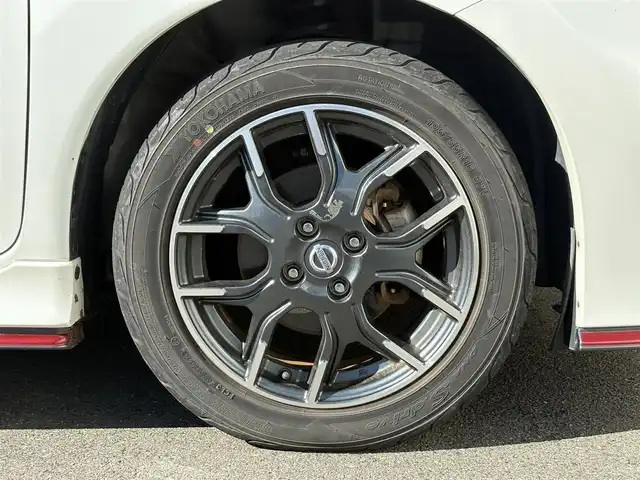 日産 ノート 岩手県 2020(令2)年 1.8万km ブリリアントホワイトパール 禁煙車/nismoシート/全方位カメラ/追従型クルーズコントロール/デジタルインナーミラー/純正ナビ/→フルセグTV/Bluetooth/CD/DVD/FM/AM/バックカメラ/ステアリングスイッチ/レーンキープアシスト/衝突軽減システム/横滑り防止装置/前後コーナーセンサー/オートライト/LEDヘッドライト/LEDフォグライト/〇プッシュスタート/〇電動格納ミラー/〇ウィンカーミラー/〇ドアバイザー/〇フロアマット/〇シガーソケット/〇スマートキー/〇スペアキー/純正前後ドライブレコーダー/ETC