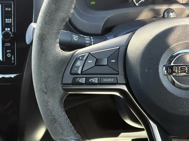 日産 ノート 岩手県 2020(令2)年 1.8万km ブリリアントホワイトパール 禁煙車/nismoシート/全方位カメラ/追従型クルーズコントロール/デジタルインナーミラー/純正ナビ/→フルセグTV/Bluetooth/CD/DVD/FM/AM/バックカメラ/ステアリングスイッチ/レーンキープアシスト/衝突軽減システム/横滑り防止装置/前後コーナーセンサー/オートライト/LEDヘッドライト/LEDフォグライト/〇プッシュスタート/〇電動格納ミラー/〇ウィンカーミラー/〇ドアバイザー/〇フロアマット/〇シガーソケット/〇スマートキー/〇スペアキー/純正前後ドライブレコーダー/ETC