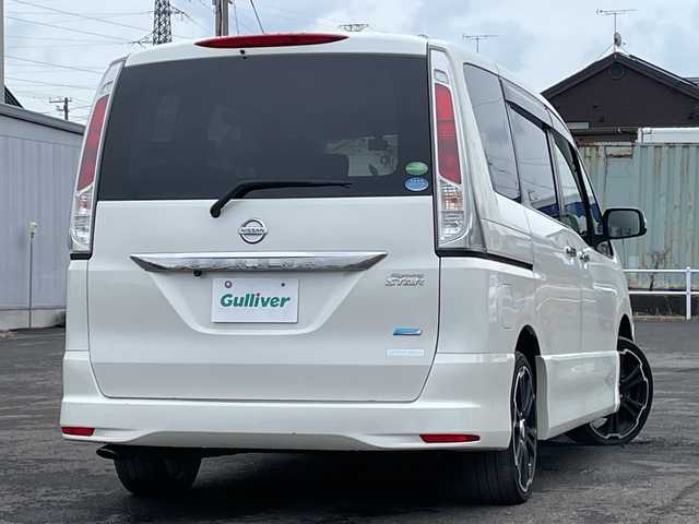 日産 セレナ ハイウェイスター 道央・札幌 2013(平25)年 7万km ブリリアントホワイトパール ４WD/社外SDナビ/CD/DVD/BT/フルセグ/横滑り防止装置/クルーズコントロール/バックカメラ/ビルトインETC/ドライブレコーダー/アイドリングストップ/ECOMODE/両側パワースライドドア/プッシュスタート/スマートキー/HIDヘッドライト/オートライト/フォグランプ/電動格納ミラー/ウィンカーミラー/純正フロアマット/ドアバイザー/純正エンジンスターター/純正AW夏タイヤ積込/195/65/R15/2023年/山7mm
