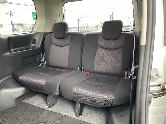 日産 セレナ ハイウェイスター 道央・札幌 2013(平25)年 7万km ブリリアントホワイトパール ４WD/社外SDナビ/CD/DVD/BT/フルセグ/横滑り防止装置/クルーズコントロール/バックカメラ/ビルトインETC/ドライブレコーダー/アイドリングストップ/ECOMODE/両側パワースライドドア/プッシュスタート/スマートキー/HIDヘッドライト/オートライト/フォグランプ/電動格納ミラー/ウィンカーミラー/純正フロアマット/ドアバイザー/純正エンジンスターター/純正AW夏タイヤ積込/195/65/R15/2023年/山7mm