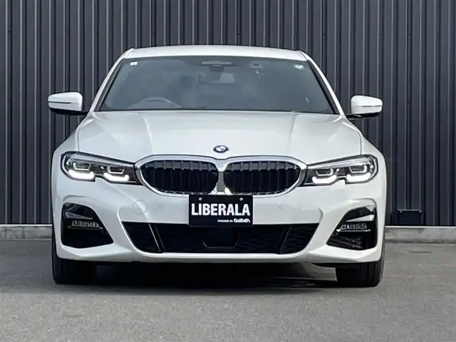 ＢＭＷ ３２０ｉ Mスポーツ 福島県 2019(平31)年 5.4万km アルピンホワイトⅢ 純正HDDナビ/バックカメラ/パークディスタンス/アクティブクルーズコントロール/コンフォートアクセス/パワーバックドア/フットオープナー/黒レザーシート(ブルーステッチ)/前席シートヒーター/パワーシート/アンビエントライト/ワイヤレスチャージ/パドルシフト/ドライブレコーダー(360°)/LEDヘッドライト/オートハイビーム/純正OP19AW/スペアキー