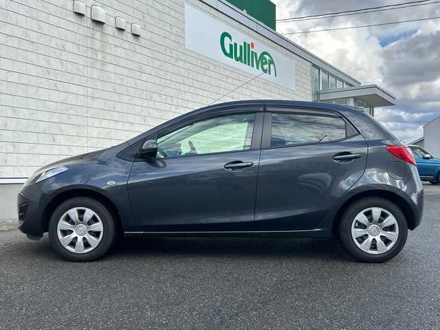 マツダ デミオ 13C 山形県 2014(平26)年 6.4万km メテオグレーマイカ ハロゲンヘッドライト/電動格納ミラー/パワーウインドウ/社外フロアマット/リモコンキー/スペアキー/冬タイヤ積載/取扱説明書