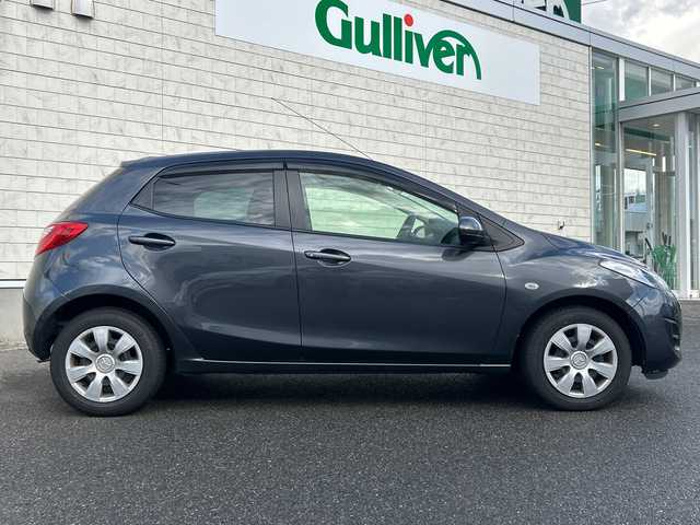 マツダ デミオ 13C 山形県 2014(平26)年 6.4万km メテオグレーマイカ ハロゲンヘッドライト/電動格納ミラー/パワーウインドウ/社外フロアマット/リモコンキー/スペアキー/冬タイヤ積載/取扱説明書