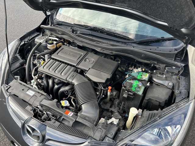 マツダ デミオ 13C 山形県 2014(平26)年 6.4万km メテオグレーマイカ ハロゲンヘッドライト/電動格納ミラー/パワーウインドウ/社外フロアマット/リモコンキー/スペアキー/冬タイヤ積載/取扱説明書