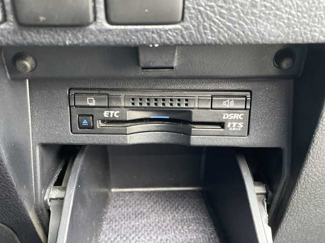 トヨタ ヴェルファイア ハイブリット エグゼクティブ ラウンジ 秋田県 2016(平28)年 4.7万km バーニングブラッククリスタルシャインガラスフレーク ・４WD/・寒冷地仕様/・純正ナビ/・フルセグTV/・Bluetooth/・後席モニター/・全周囲カメラ/・ムーンルーフ/・両側パワースライドドア/・クルーズコントロール/・ステアリングヒーター/・シートヒーター/・レザーシート/・パワーシート/・スペアキー/・衝突軽減システム/・ドラレコ/・冬タイヤ積込み