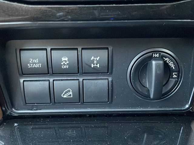 トヨタ ランドクルーザー プラド TX-L 70thアニバーサリーLTD 兵庫県 2022(令4)年 4.7万km アバンギャルドブロンズメタリック ワンオーナー/保証書・取説・有/純正メモリーナビ・フルセグ・BT・FM・AM・USB/バックカメラ/全周囲カメラ/ETC2.0/追尾機能付きクルーズコントロール/車線逸脱防止支援システム/衝突被害軽減ブレーキ/クリアランスソナー/パーキングアシストブレーキ/ブラインドスポットミラー/ロードサインアシスト/ヘッドレストモニター/オートハイビーム/サンルーフ/サンルーフバイザー/ルーフキャリア/ダウンヒルアシスト/リフトアップ/ヒッチキャリア/前後ドライブレコーダー付きデジタルインナーミラー/プッシュスタート/スマートキー×2/純正フロアマット/純正サスペンション有/純正ホイール有/シートヒーター/シートクーラー