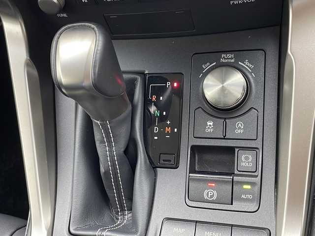 レクサス ＮＸ 300 ブラックシークエンス 千葉県 2018(平30)年 6.8万km ソニッククォーツ 禁煙車/純正メモリーナビ/フルセグTV/AM/FM/CD/DVD/Bluetooth/バックカメラ/プリクラッシュセーフティ/レーンディパーチャーアラート/オートマチックハイビーム/レーダークルーズコントロール/ブラインドスポットモニター/レザーシート/パワーシート（運転席/助手席）/シートメモリ（運転席）/シートヒーター/革巻きステアリング/ステアリングヒーター/ステアリングスイッチ/パドルシフト/ETC/前後ドライブレコーダー/パワーバックドア/電子パーキング/ブレーキホールド/アイドリングストップ/スマートキー/スペアキー×１/カードキー×１/トノカバー/プッシュスタート/LEDヘッドライト/純正ヘッドライト/ドアバイザー/保証書/取り扱い説明書