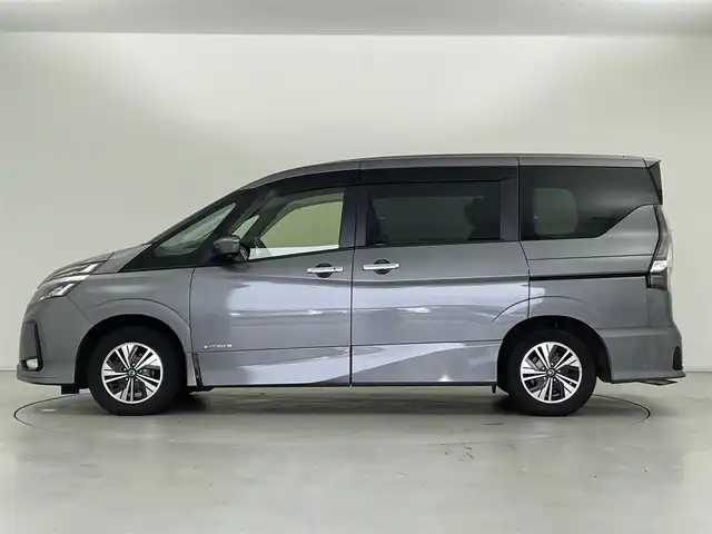 日産 セレナ