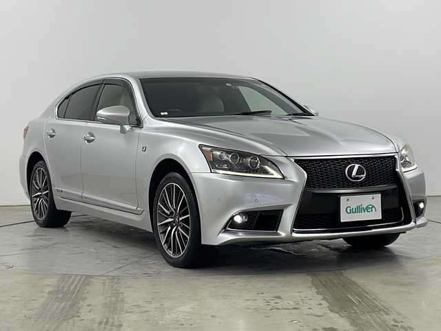レクサス ＬＳ 600h Fスポーツ 道央・札幌 2013(平25)年 5.4万km ソニックシルバー ・４WD /ハイブリット/・純正メモリナビ（P10612）/・CD/DVD/USB/AUX/HDD/・バックカメラ/・フルセグTV/Bluetooth接続/・クリアランスソナー/・クルーズコントロール/・パドルシフト/・ステアリングヒーター/・レザーシート/・シートヒーター/エアシート/・ヘッドライトウォッシャー/・オートマチックハイビーム/・オートLEDライト/・スマートキー/・スペアキー