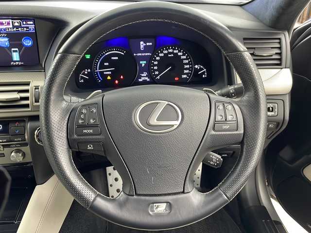 レクサス ＬＳ 600h Fスポーツ 道央・札幌 2013(平25)年 5.4万km ソニックシルバー ・４WD /ハイブリット/・純正メモリナビ（P10612）/・CD/DVD/USB/AUX/HDD/・バックカメラ/・フルセグTV/Bluetooth接続/・クリアランスソナー/・クルーズコントロール/・パドルシフト/・ステアリングヒーター/・レザーシート/・シートヒーター/エアシート/・ヘッドライトウォッシャー/・オートマチックハイビーム/・オートLEDライト/・スマートキー/・スペアキー