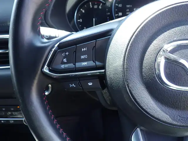 マツダ ＣＸ－５ XD スポーツアピアランス 千葉県 2022(令4)年 2.5万km マシーングレープレミアムM i-ACTIVSENSE/・スマートシティブレーキサポート/・レーンキープ・アシスト・システム/・ブラインドスポットモニタリング/アクティブ・ドライビング・ディスプレイ/パワーバックドア/ブラックレザーシート/前席パワーシート/各席シートヒーター/ワイヤレス充電/純正SDナビ/地デジTV/【Bluetooth接続】/360°ビュー・モニター/革巻きステアリング/ステアリングヒーター/ステアリングスイッチ/パドルシフト/ETC/LEDヘッドライト/ウインカーミラー/コーナーセンサー/純正19インチアルミホイル/サイド/カーテンエアバッグ/アドバンストキーレスエントリー