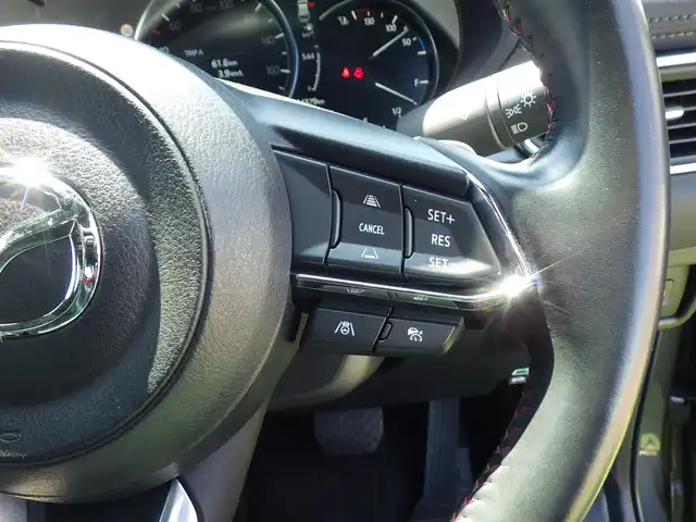 マツダ ＣＸ－５ XD スポーツアピアランス 千葉県 2022(令4)年 2.5万km マシーングレープレミアムM i-ACTIVSENSE/・スマートシティブレーキサポート/・レーンキープ・アシスト・システム/・ブラインドスポットモニタリング/アクティブ・ドライビング・ディスプレイ/パワーバックドア/ブラックレザーシート/前席パワーシート/各席シートヒーター/ワイヤレス充電/純正SDナビ/地デジTV/【Bluetooth接続】/360°ビュー・モニター/革巻きステアリング/ステアリングヒーター/ステアリングスイッチ/パドルシフト/ETC/LEDヘッドライト/ウインカーミラー/コーナーセンサー/純正19インチアルミホイル/サイド/カーテンエアバッグ/アドバンストキーレスエントリー