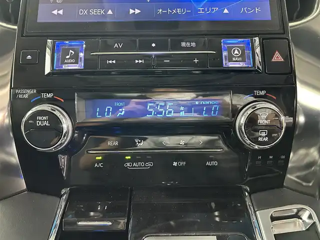 トヨタ ヴェルファイア Z Gエディション 佐賀県 2019(平31)年 1.6万km ホワイトパールクリスタルシャイン 社外アルパイン製11インチナビ（EX11Z）/（フルセグTV.CD.DVD.Bluetooth）/サンルーフ/3眼LEDヘッドライト/衝突被害軽減システム/レーダークルーズコントロール/クリアランスソナー/ロードサインアシスト/パーキングサポートブレーキ/レーンアシスト/オートマチックハイビーム/オートライト/前後ドライブレコーダー/シーケンシャルウィンカー/ビルトインETC/両側パワースライドドア/ステアリングヒーター/メモリーシート/運転席・助手席シートヒーター/運転席・助手席エアシート/合皮シート/オートワイパー/後席サンシェード/純正フロアマット/純正18インチアルミホイール
