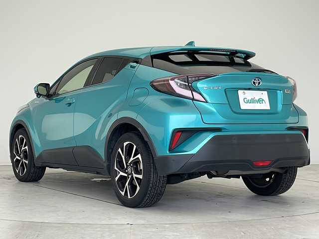 トヨタ Ｃ－ＨＲ G 愛知県 2018(平30)年 8.3万km ラディアントグリーンM 衝突軽減システム/純正９型SDナビ/レーダークルーズコントロール/シートヒーター/フルセグ/CD/Bluetooth/バックカメラ/コーナーセンサー/純正アルミホイール/　ブラインドスポットモニター/LEDヘッドライト/ETC2.0/ドライブレコーダー/ステアリングスイッチ/スマートキー/プッシュスタート