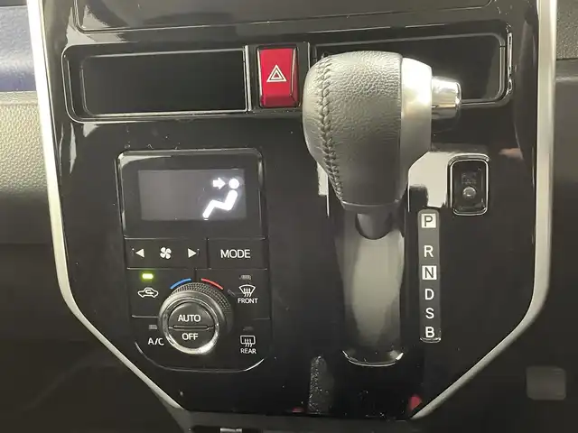 トヨタ タンク カスタムG 熊本県 2020(令2)年 4万km レーザーブルークリスタルシャイン 純正ナビNSZT-W68T（ＣＤ・ＤＶＤ・フルセグ・ＢＴ）/バックカメラ　/ビルトインＥＴＣ　/前方ドライブレコーダー　/両側パワースライドドア　/前後クリアランスソナー　/オートライト　/スマアシIII/・衝突軽減ブレーキ/・前後誤発進抑制/・オートハイビーム/・レーンキープアシスト/・クルーズコントロール/横滑り防止/アイドリングストップ/純正フロアマット/純正１４インチAW/スマートキー/プッシュスタート/スペアキー1本/保証書/取扱説明書