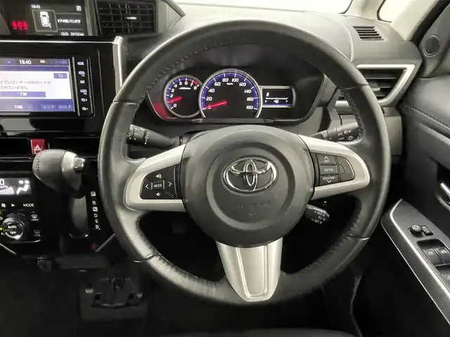 トヨタ タンク カスタムG 熊本県 2020(令2)年 4万km レーザーブルークリスタルシャイン 純正ナビNSZT-W68T（ＣＤ・ＤＶＤ・フルセグ・ＢＴ）/バックカメラ　/ビルトインＥＴＣ　/前方ドライブレコーダー　/両側パワースライドドア　/前後クリアランスソナー　/オートライト　/スマアシIII/・衝突軽減ブレーキ/・前後誤発進抑制/・オートハイビーム/・レーンキープアシスト/・クルーズコントロール/横滑り防止/アイドリングストップ/純正フロアマット/純正１４インチAW/スマートキー/プッシュスタート/スペアキー1本/保証書/取扱説明書