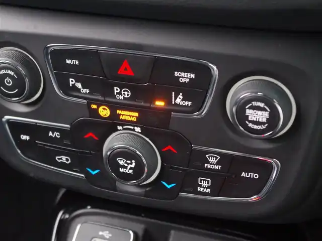クライスラー・ジープ ジープ コンパス リミテッド 埼玉県 2019(令1)年 2.4万km 青 1オーナー /ブラックハーフレザーシート /アダプティブクルーズコントロール /beatsサウンド /CarPlay /パークセンサー /ブライドスポットモニター/純正ナビ /バックカメラ /ETC /フルセグTV /前席シートヒーター