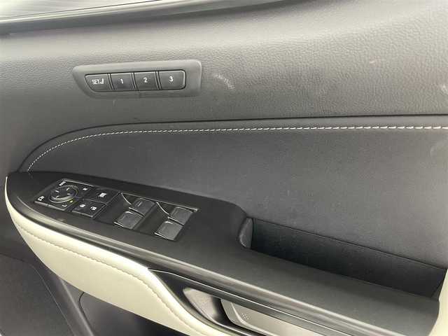 レクサス ＮＸ 350h Fスポーツ 愛知県 2022(令4)年 1.9万km ホワイトノーヴァガラスフレーク サンルーフ/純正ナビ/ヘッドアップディスプレイ/パドルシフト/純正ナビ/全方位カメラ/4WD/ブラインドスポットモニター/ACC/電動リアゲード/パワーシート/シートヒーター全席/シートクーラー/ステアリングヒーター/パドルシフト/後退時連動式ドアミラー/純正LEDライト/純正フロアマット/ETC2.0/ドライブレコーダー/純正AW/コーナーセンサー/レーンキープ/オートライト/オートマチックハイビーム/コーナーセンサー
