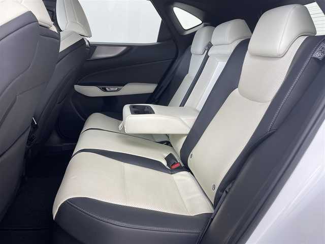 レクサス ＮＸ 350h Fスポーツ 愛知県 2022(令4)年 1.9万km ホワイトノーヴァガラスフレーク サンルーフ/純正ナビ/ヘッドアップディスプレイ/パドルシフト/純正ナビ/全方位カメラ/4WD/ブラインドスポットモニター/ACC/電動リアゲード/パワーシート/シートヒーター全席/シートクーラー/ステアリングヒーター/パドルシフト/後退時連動式ドアミラー/純正LEDライト/純正フロアマット/ETC2.0/ドライブレコーダー/純正AW/コーナーセンサー/レーンキープ/オートライト/オートマチックハイビーム/コーナーセンサー