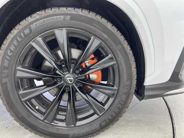 レクサス ＮＸ 350h Fスポーツ 愛知県 2022(令4)年 1.9万km ホワイトノーヴァガラスフレーク サンルーフ/純正ナビ/ヘッドアップディスプレイ/パドルシフト/純正ナビ/全方位カメラ/4WD/ブラインドスポットモニター/ACC/電動リアゲード/パワーシート/シートヒーター全席/シートクーラー/ステアリングヒーター/パドルシフト/後退時連動式ドアミラー/純正LEDライト/純正フロアマット/ETC2.0/ドライブレコーダー/純正AW/コーナーセンサー/レーンキープ/オートライト/オートマチックハイビーム/コーナーセンサー