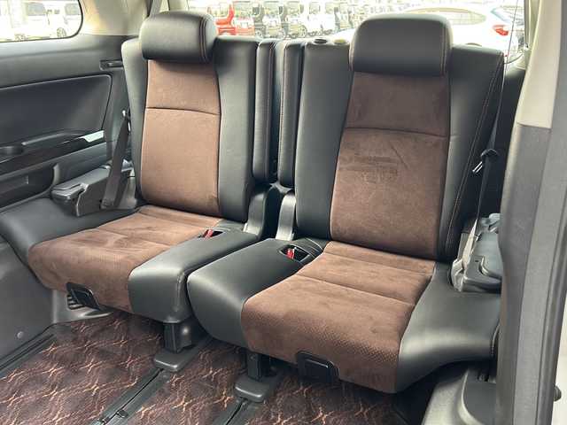 トヨタ アルファード 240S タイプゴールド 富山県 2013(平25)年 8.7万km ホワイトパールクリスタルシャイン トヨタセーフティ/純正８インチナビ/両側パワースライドドア/フルセグＴＶ/純正１１インチ後席用ナビ/純正18インチアルミホイール/ｎａｎｏｅ/ＥＴＣ/クルーズコントロール/ハーフレザー/バックモニター/オットマン/キャプテンシート/スマートキー/プッシュスタート/コンビハンドル/ハロゲンヘッドライト