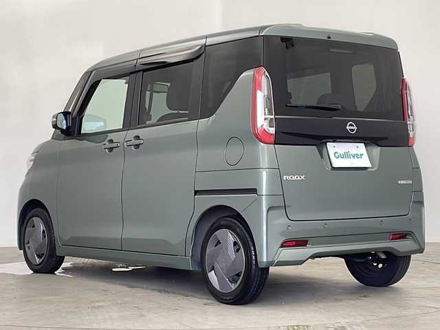 日産 ルークス X 鹿児島県 2023(令5)年 0.7万km Ｄグリーン ワンオーナー/純正9インチSDナビ/(BT/AM/FM/フルセグTV)/片側パワースライドドア/アラウンドビューモニター/バックカメラ/オートマチックハイビーム/後席サーキュレーター/純正ドライブレコーダー/前後コーナーセンサー/レーンキープアシスト/LEDヘッドライト/ベンチシート/純正フロアマット/アイドリングストップ/保証書/取扱説明書