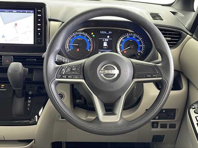 日産 ルークス X 鹿児島県 2023(令5)年 0.7万km Ｄグリーン ワンオーナー/純正9インチSDナビ/(BT/AM/FM/フルセグTV)/片側パワースライドドア/アラウンドビューモニター/バックカメラ/オートマチックハイビーム/後席サーキュレーター/純正ドライブレコーダー/前後コーナーセンサー/レーンキープアシスト/LEDヘッドライト/ベンチシート/純正フロアマット/アイドリングストップ/保証書/取扱説明書
