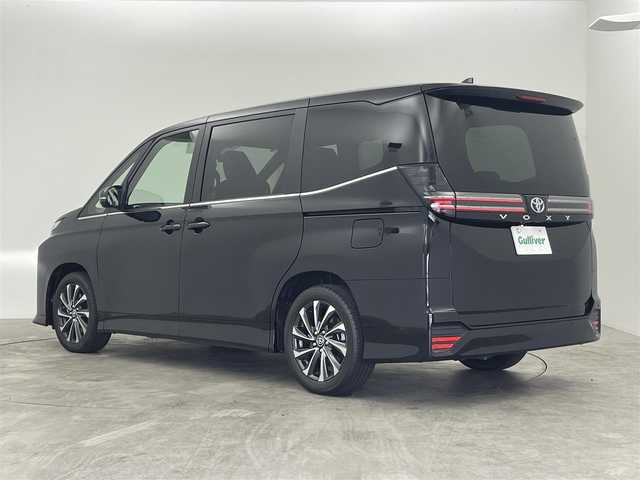 トヨタ ヴォクシー S－Z 群馬県 2025(令7)年 0.1万km未満 アティチュードブラックマイカ 登録済未使用車（登録時11Km）　快適利便　１０．５型ＤＡ　全方位　セーフティーセンス　衝突軽減　レーダークルーズ　クリアランスソナー　両側パワスラ　ＰＷバック　ビルトインＥＴＣ　シートヒーター　ハンドルヒーター　純正アルミ　禁煙車