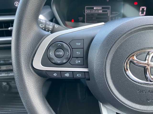 トヨタ ライズ G 愛媛県 2022(令4)年 3.8万km ファイアークォーツレッドM 1オーナー /純正ディスプレイオーディオ /・Bluetooth/USB /全方位モニター /衝突軽減ブレーキ /レーンキープアシスト /先行車発進お知らせ /標識認識機能 /ふらつき警報 /コーナーセンサー /ビルトインETC2.0/取扱説明書/保証書/プッシュスタート/・スペアキー