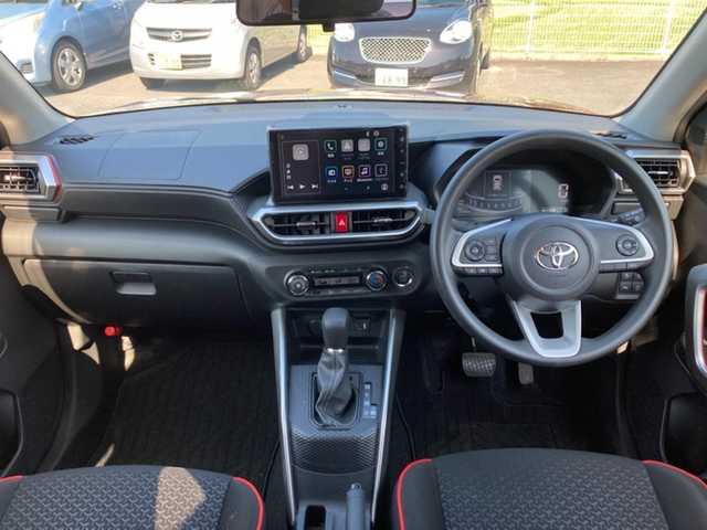 トヨタ ライズ G 愛媛県 2022(令4)年 3.8万km ファイアークォーツレッドM 1オーナー /純正ディスプレイオーディオ /・Bluetooth/USB /全方位モニター /衝突軽減ブレーキ /レーンキープアシスト /先行車発進お知らせ /標識認識機能 /ふらつき警報 /コーナーセンサー /ビルトインETC2.0/取扱説明書/保証書/プッシュスタート/・スペアキー