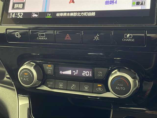日産 セレナ e－パワー ハイウェイスター V 岐阜県 2020(令2)年 6.8万km ブリリアントホワイトパール 純正10インチナビ/CD/DVD/Blu-ray/USB/Bluetooth/フルセグ/両側パワースライドドア/プロパイロット/ステアリングヒーター/パーキングアシスト/ステアリングスイッチ/ETC/ドライブレコーダー/純正フロアマット/純正ドアバイザー/純正15インチアルミホイール
