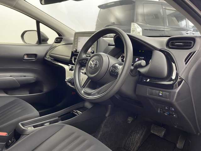 トヨタ アクア X 兵庫県 2022(令4)年 3.7万km ブラックマイカ ・純正ナビ&BT&USB&Miracast/・バックカメラ/・Toyota Safety Sense/・プリクラッシュセーフティー/・レーントレーシングアシスト/・レーダークルーズコントロール/・オートマチックハイビーム/・ロードサインアシスト/・先行車発進告知機能/・LEDヘッドライト/・ビルトインETC/・AC100V電源/・ドアミラーヒーター/・ライトレベライザー/・純正フロアマット/・スマートキー
