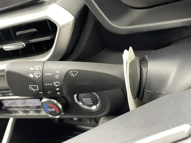 トヨタ ライズ Z 熊本県 2024(令6)年 0.2万km ナチュラルベージュマイカM 純正9インチディスプレイオーディオ（ＡｐｐｌＣａｒＰｌａｙ・ＡｎｄｒｏｉｄＡｕｔｏ・ＢＴ・フルセグ）/バックカメラ　/スマートアシスト/・レーダークルーズコントロール/・衝突回避支援ブレーキ/・衝突警報機能/・車線逸脱抑制機能/・車線逸脱警報/・誤発進制御機能/・先行車発進お知らせ機能/・標識認識システム/横滑り防止/アイドリングストップ/前席シートヒーター　/前後クリアランスソナー　/オートブレーキホールド/社外フロアマット/純正１７インチAW/オートライト/LEDヘッドライト/スマートキー/プッシュスタート
