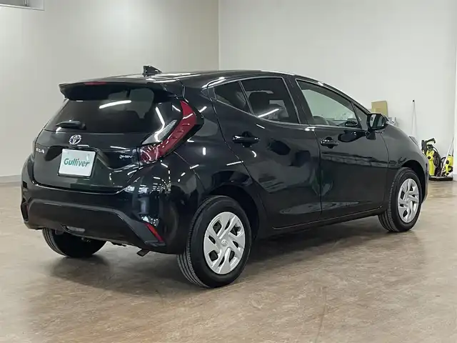 トヨタ アクア G 道央・札幌 2024(令6)年 2.5万km ブラックマイカ 4WD/寒冷地仕様/純正ナビ(Bluetooth/Miracast/USB)/バックカメラ/セーフティセンス/・衝突軽減ブレーキ/・レーンキープアシスト/・横滑り防止/レーダークルーズコントロール/前後コーナーセンサー/ミラーヒーター/スマートキー×2/ステアリングスイッチ/ETC/LEDヘッドライト/オートハイビーム/純正ルームミラー型ドラレコ/前席USB充電ポート/AC100V電源/ワイパーデアイサー/保証書/取扱説明書