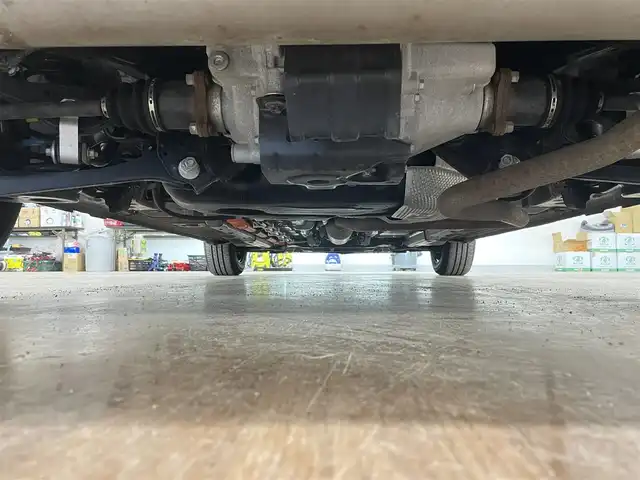 トヨタ アクア G 道央・札幌 2024(令6)年 2.5万km ブラックマイカ 4WD/寒冷地仕様/純正ナビ(Bluetooth/Miracast/USB)/バックカメラ/セーフティセンス/・衝突軽減ブレーキ/・レーンキープアシスト/・横滑り防止/レーダークルーズコントロール/前後コーナーセンサー/ミラーヒーター/スマートキー×2/ステアリングスイッチ/ETC/LEDヘッドライト/オートハイビーム/純正ルームミラー型ドラレコ/前席USB充電ポート/AC100V電源/ワイパーデアイサー/保証書/取扱説明書