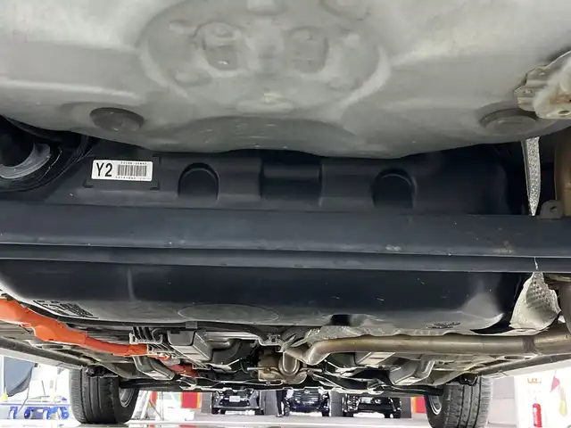 トヨタ アクア クロスオーバー 愛知県 2018(平30)年 6.9万km ブラックマイカ 純正７インチSDナビ/（Bluetooth/フルセグＴＶ/DVD/AM/FM)/バックカメラ/トヨタセーフティセンス/・プリクラッシュセーフティ/・レーンディパーチャーアラート/・オートマチックハイビーム/・先行車発進お知らせ機能/ドライブレコーダー/ETC/純正15インチアルミホイール/スペヤタイヤ/ステアリングスイッチ/ハーフレザーシート/リモコンキー/フロアマット